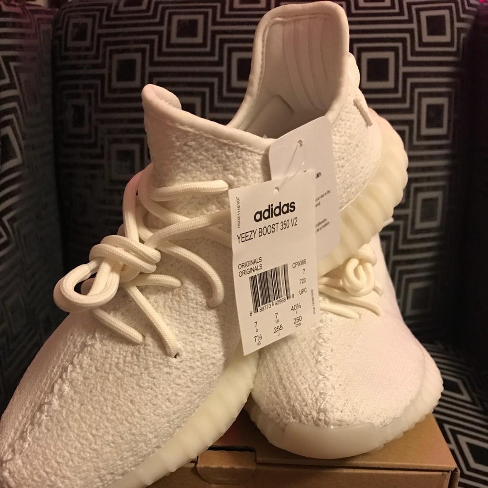 Yeezy Boost 350 V2 'Cream White / Triple White'